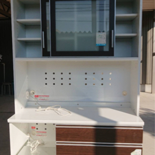 【美品】ニトリ　食器棚　キッチンボードの画像