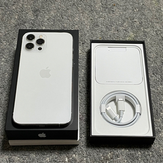 iPhone 12 Pro Max 128GB（ケース等付き）