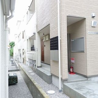 🉐初期費用０円🙂新築BT別🏠中央大・明星大駅徒歩５分😸家賃570...