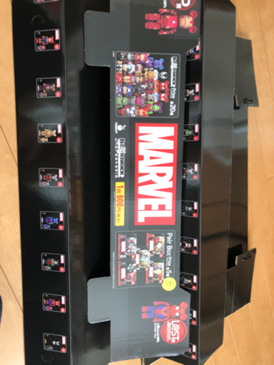 マーベルハッピークジの飾る棚