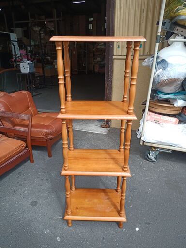コーナー家具　ラック　シェルフ　簡易清掃済