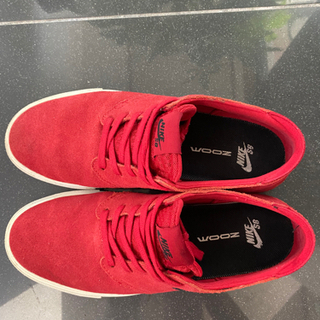NIKE SB ZOOM スニーカーの画像