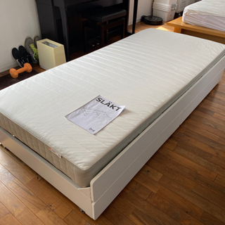 【ほぼ未使用】IKEA シングルベッド　収納付き