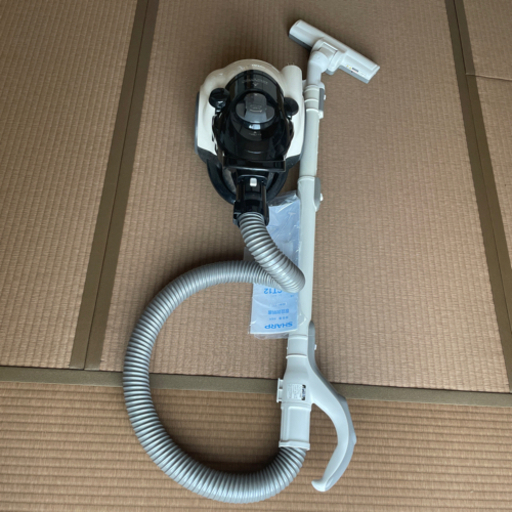 SHARP サイクロン掃除機　EC-CT12