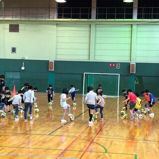 ⚽⚽千島体育館　フットサルスクール　シュライカー大阪　大正区役所すぐ横⚽⚽の画像