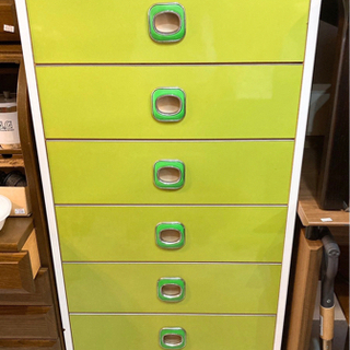 ☆当時物☆ポップなグリーンのチェスト☆昭和レトロ☆6段☆
