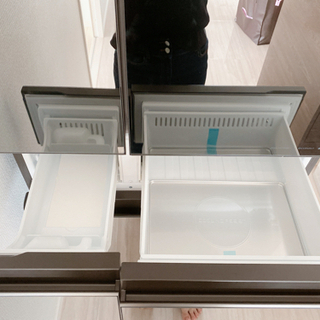 Panasonic NR-F607WPX-X 600L冷蔵庫の画像