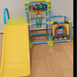トーマス　ジャングルジム　かんたんおりたたみジムの画像