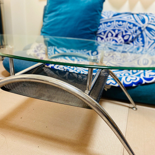 ガラステーブルの画像