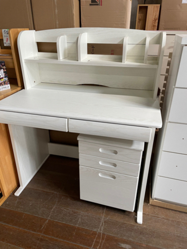 学習机 新品　18,800円