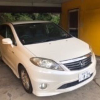 6人乗りエディックスの画像