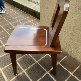 しっかりしたアンティーク風　椅子　5脚の画像