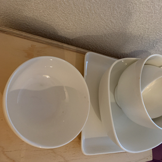 白　食器　セットの画像