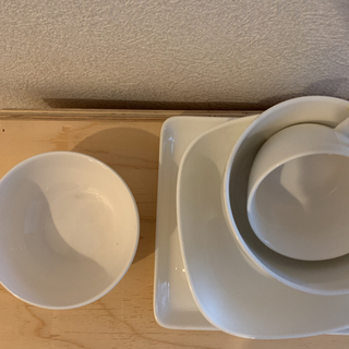 白　食器　セットの画像