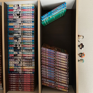 値下げしました！男子マンガ本棚こみで！の画像