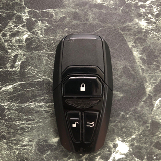 Aston Martin DB11 アストンマーティン　スマートキー