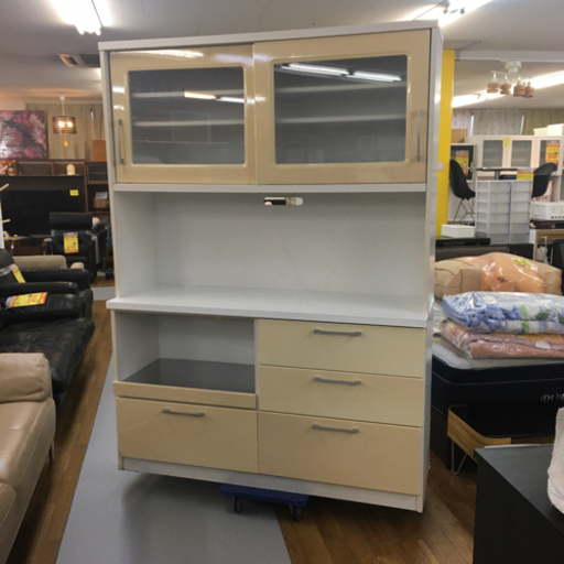 S173 　 キッチンボード、食器棚、幅140cm　ﾌﾞﾙﾓｰｼｮﾝ機能付　使用感大