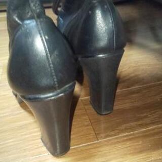 ブーツ👢革製の画像