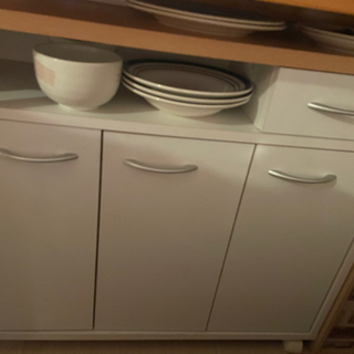 【話し合い中】食器棚 