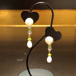 ピアス