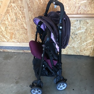 コンビ ベビーカー ディアクラッセ オート4キャス XY-500　の画像