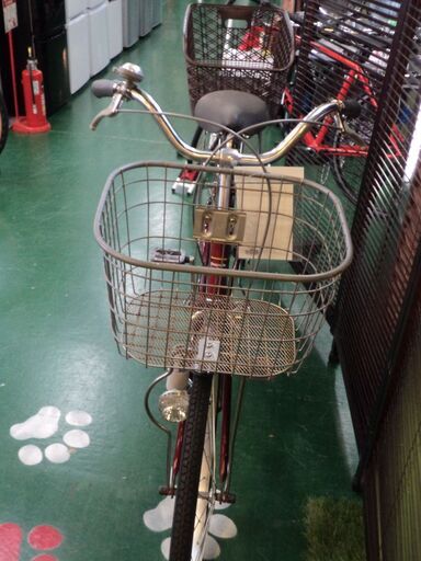 【愛品倶楽部柏店】丸新 26インチ自転車 オートライト 後カゴ付き【問合わせ番号：122-042829 002】