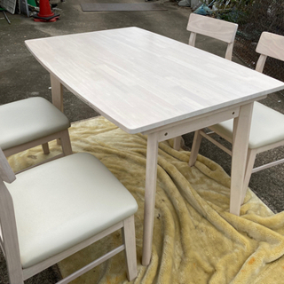 ニトリ製品　ダイニングテーブルセット　120 4人掛け