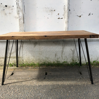 おくだけで魅力的✨　関家具　ノットアンティークス　テーブル
