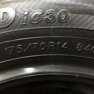 新品 YOKOHAMA ice GUARD iG30 175/70R14 14インチ スタッドレス 4本 カローラフィールダー ウイングロード等　(MTG126) クレジットカード QRコード決済可能の画像