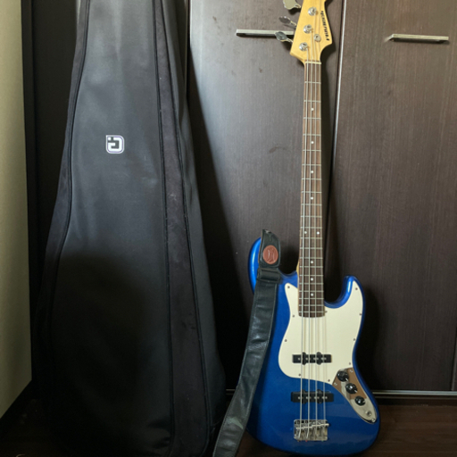 ベースと少ししっかりしたベースケースと折り畳みスタンド3点