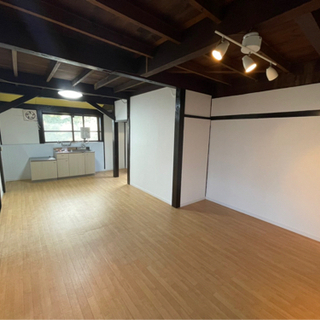 【戸建賃貸】初期費用激安！ペット可！DIY可！屋根付車庫！ - 長岡市