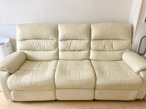 【受付終了】ニトリ3人用電動本革テーブル付きリクライニングソファ(Nビリーバ3 )