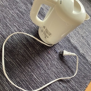 【値引きあり】17年製•電気ケトル１ℓ