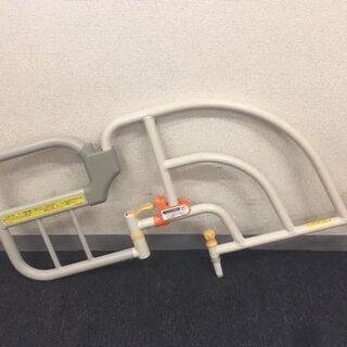 [中古品、在庫多数]パラマウント　スイングアーム　介助バー　KA-095A　介護用　ベッド　立ち座り　の画像