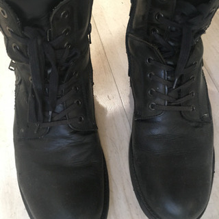 軽いストリートブーツ 👞の画像