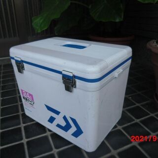 ★最新モデル★DAIWA製クーラーボックス軽量タイプ２４L ★秋のベストシーズンに大活躍の品★の画像