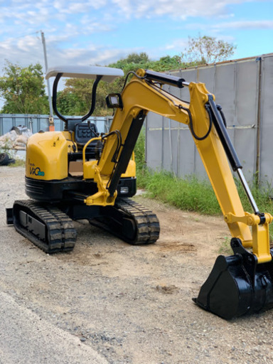 ヤンマー油圧後方小旋回ショベル　VIO30 3トンクラス　倍速付　キャノピ　4058hr 再塗装