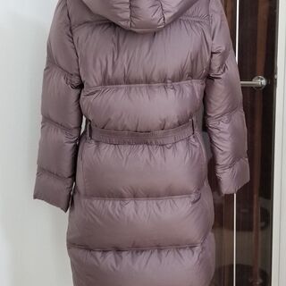 ADIDASダウンコートの画像