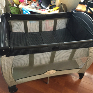 GRACO ベビーベッド オムツ交換台 + おまけ