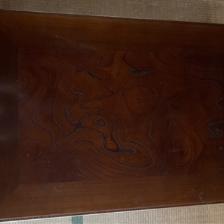 アンティークなローテーブル