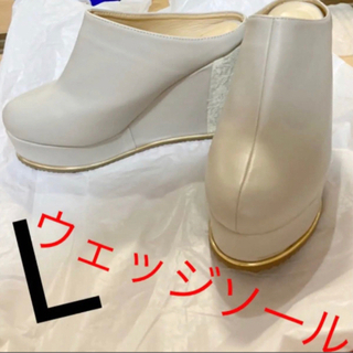 試着のみ　ウェッジソール