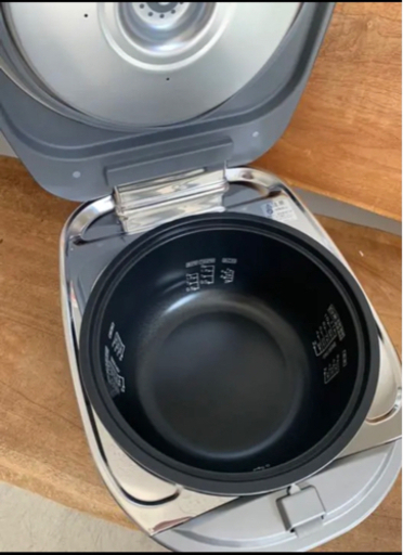 ガス炊飯器新品お引き取りで。