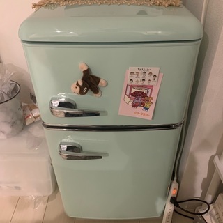 冷蔵庫　レトロ　レトロ冷蔵庫