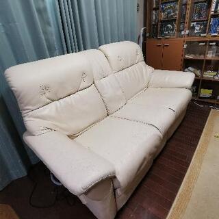 リクライニング&スピーカー&センターテーブル付き