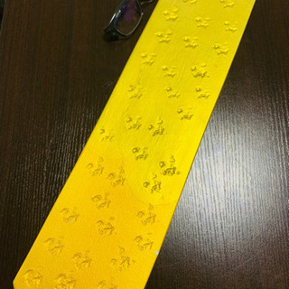 金色の食器2枚セットの画像