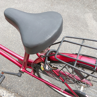 自転車✨ママチャリ✨26インチ　ワインレッド✨鍵あり✨当店で防犯登録できちゃいます♪✨中古品の画像