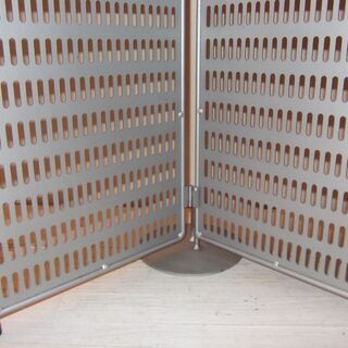アクセなど小物展示用　しっかりした金属製台/折りたたみ式の画像