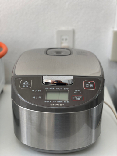 炊飯器　5.5合炊き　SHARP 2016年