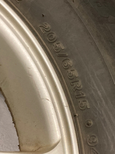 スタッドレスタイヤ 205/65R15 ホイル付き中古