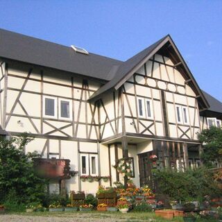住込みアルバイト募集！天文台と自家製フランスパンが人気のペンショ...